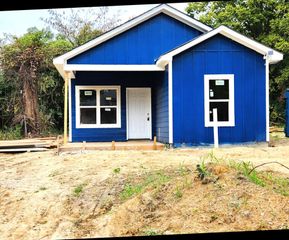 1249 MARKSMAN ST, Memphis, TN 38106