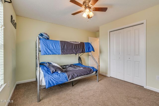 2201 Fox Meadows Circle, Bluff City, TN 37618