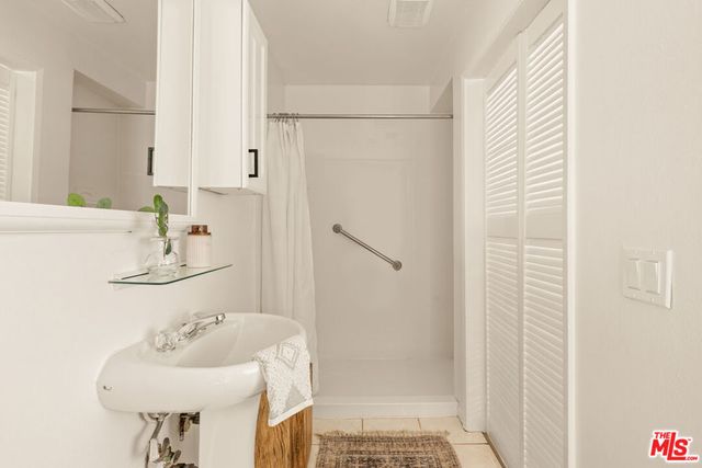 7117 W 91st Street, Los Angeles, CA 90045