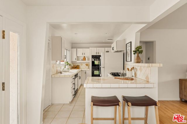 7117 W 91st Street, Los Angeles, CA 90045