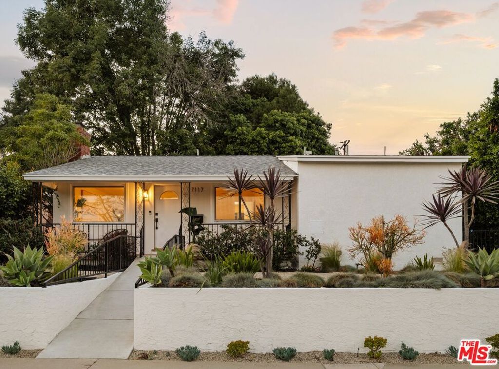 7117 W 91st Street, Los Angeles, CA 90045