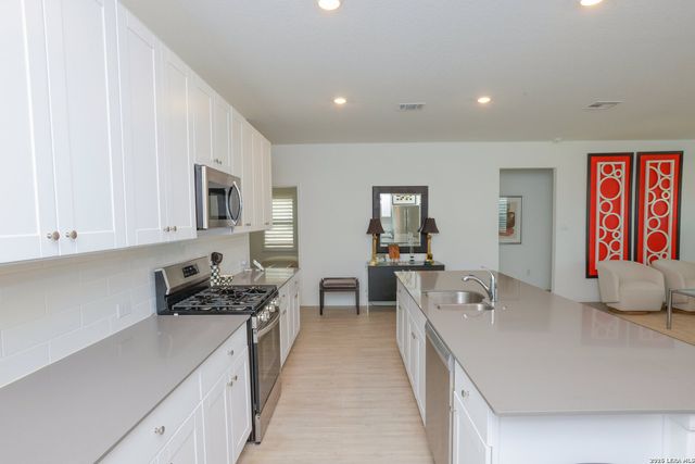 5904 American Elm, Bulverde, TX 78163