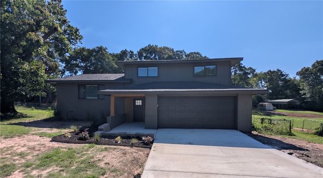 68 N Woodridge Road, Rogers, AR 72756