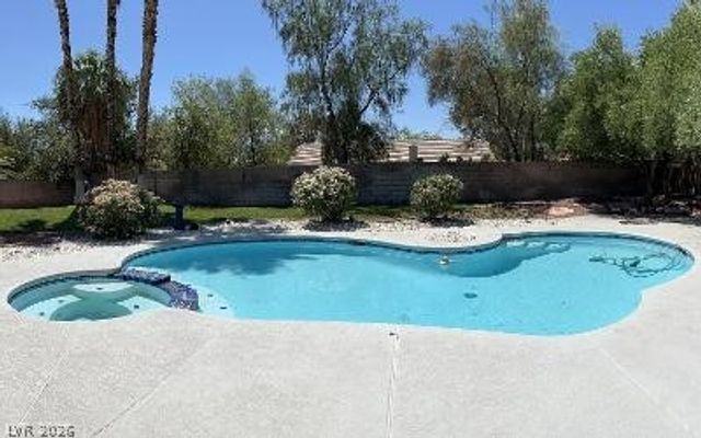 6829 Laredo, Las Vegas, NV 89146