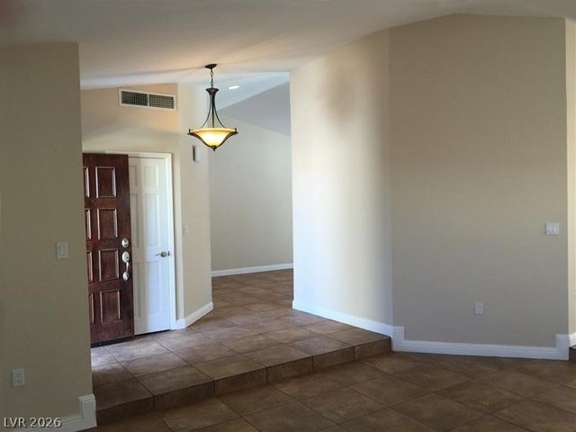 6829 Laredo, Las Vegas, NV 89146
