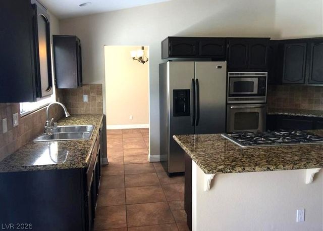6829 Laredo, Las Vegas, NV 89146