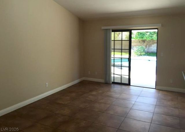 6829 Laredo, Las Vegas, NV 89146