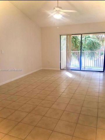 7130 NW 179th St 207, Hialeah, FL 33015