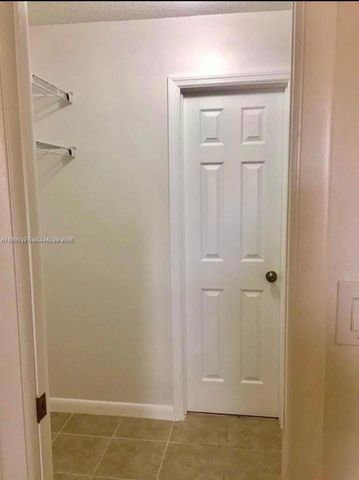 7130 NW 179th St 207, Hialeah, FL 33015