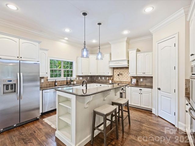 3823 Lakeside Drive, Charlotte, NC 28270