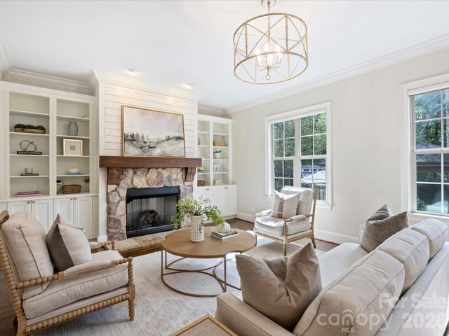 3823 Lakeside Drive, Charlotte, NC 28270