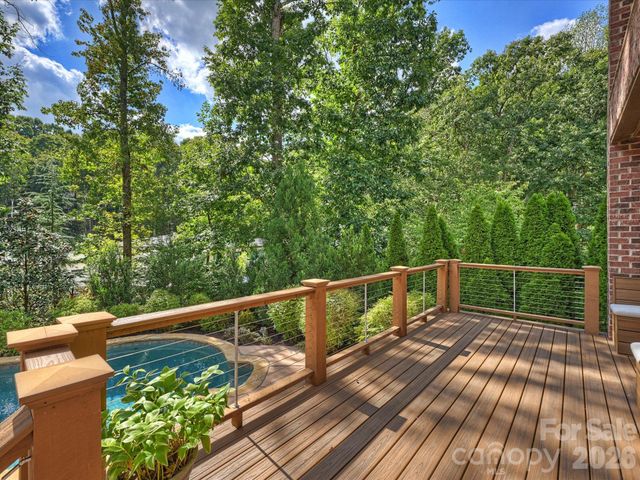3823 Lakeside Drive, Charlotte, NC 28270