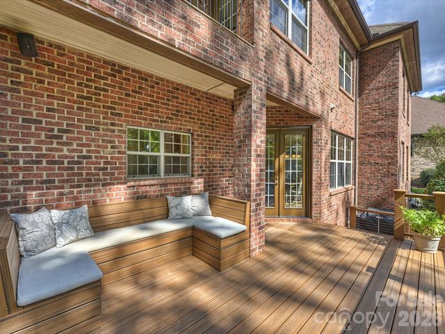 3823 Lakeside Drive, Charlotte, NC 28270