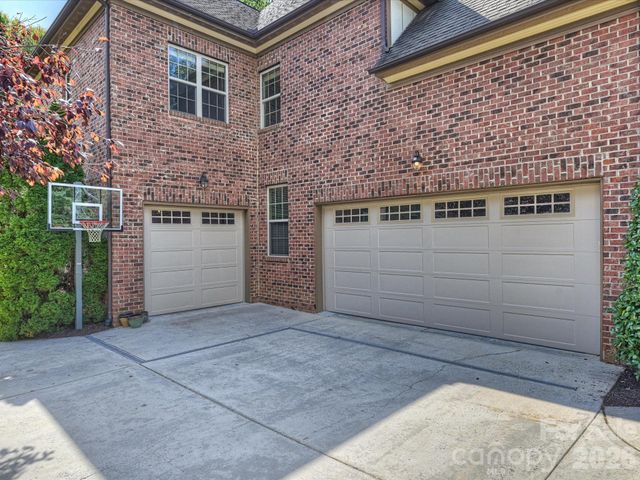 3823 Lakeside Drive, Charlotte, NC 28270