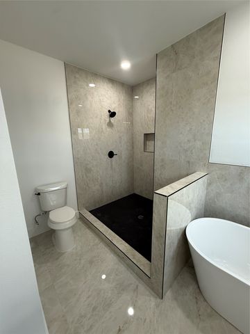 920 S Montreal, Dallas, TX 75208