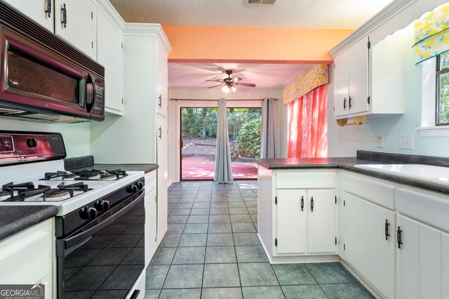 717 Pebble Creek Drive, Norcross, GA 30093
