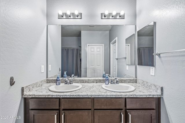 17997 W LOUISE Drive, Surprise, AZ 85387