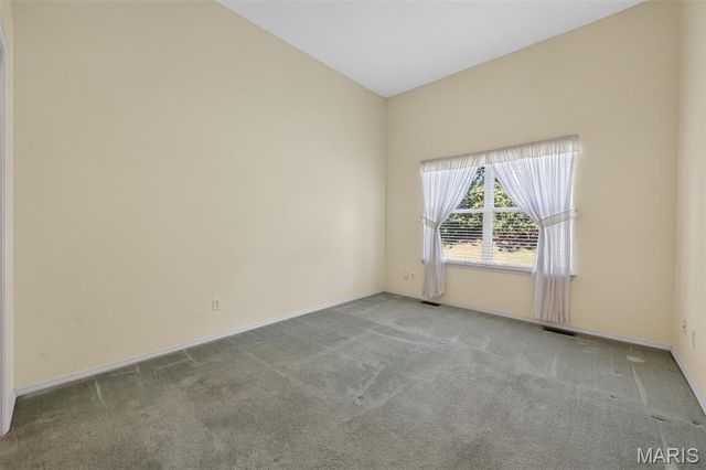 10427 Tiffany Village Court, St Louis, MO 63123