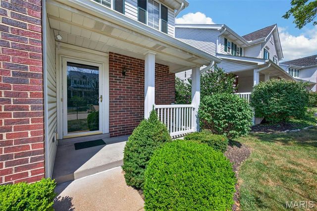 10427 Tiffany Village Court, St Louis, MO 63123