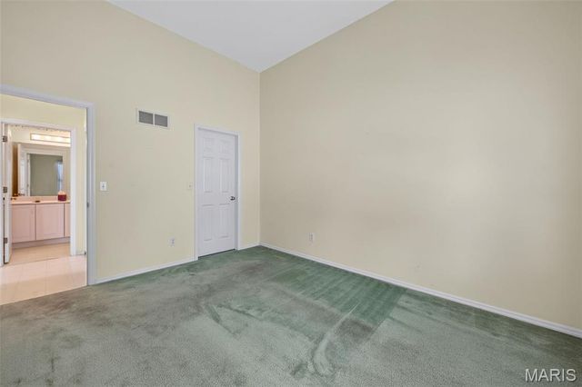 10427 Tiffany Village Court, St Louis, MO 63123