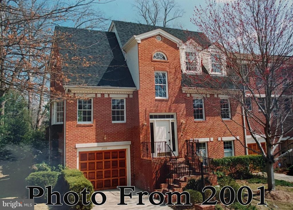 3709 JENNY LYNNE LN, Fairfax, VA 22030