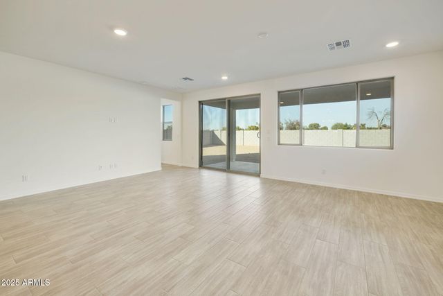 5010 W CAPISTRANO Avenue, Laveen, AZ 85339