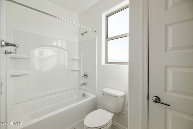 5010 W CAPISTRANO Avenue, Laveen, AZ 85339