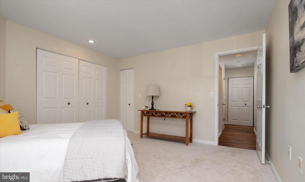 Image 16 of property listing at 116 OYSTER COVE DR #1D, Grasonville, MD 21638