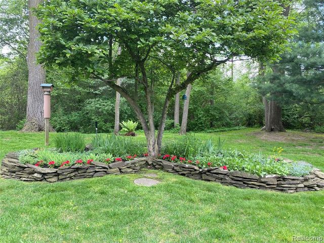 45289 Rudgate Road, Canton, MI 48188