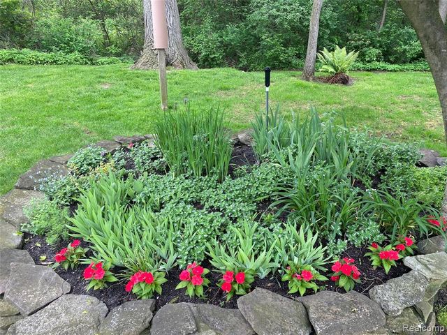 45289 Rudgate Road, Canton, MI 48188