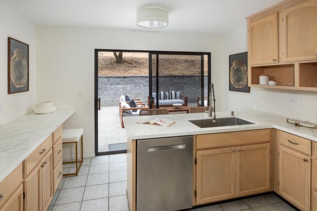 45 Bear Paw, Portola Valley, CA 94028
