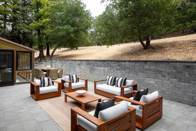 45 Bear Paw, Portola Valley, CA 94028