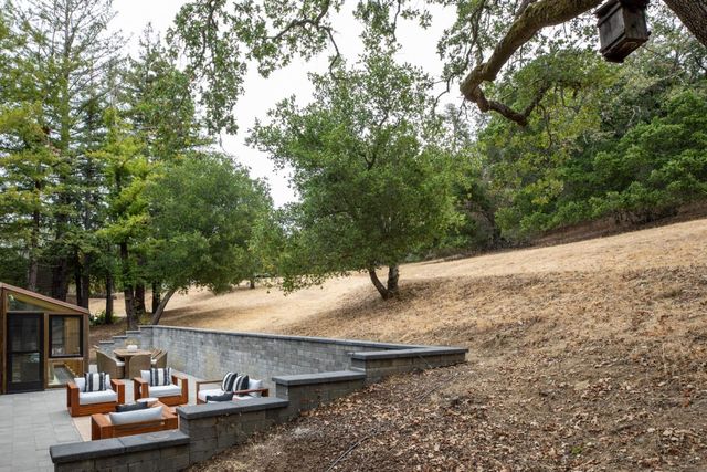 45 Bear Paw, Portola Valley, CA 94028