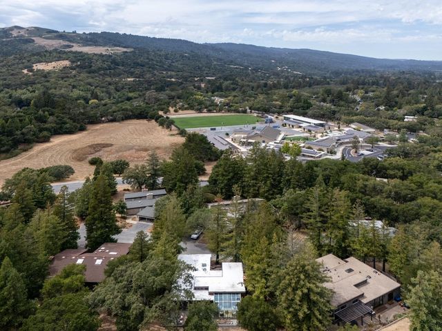 45 Bear Paw, Portola Valley, CA 94028