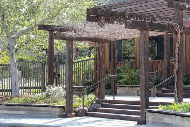 45 Bear Paw, Portola Valley, CA 94028