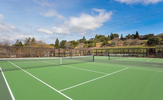45 Bear Paw, Portola Valley, CA 94028