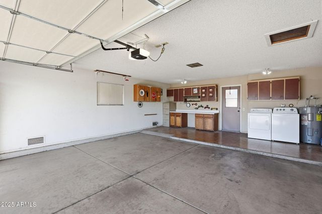 10714 W AMBER Trail, Sun City, AZ 85351