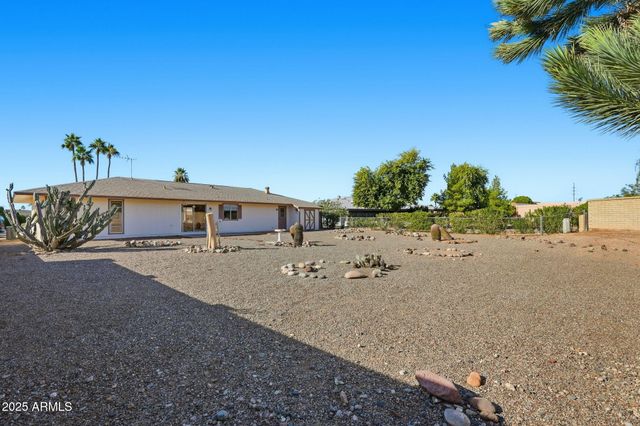 10714 W AMBER Trail, Sun City, AZ 85351