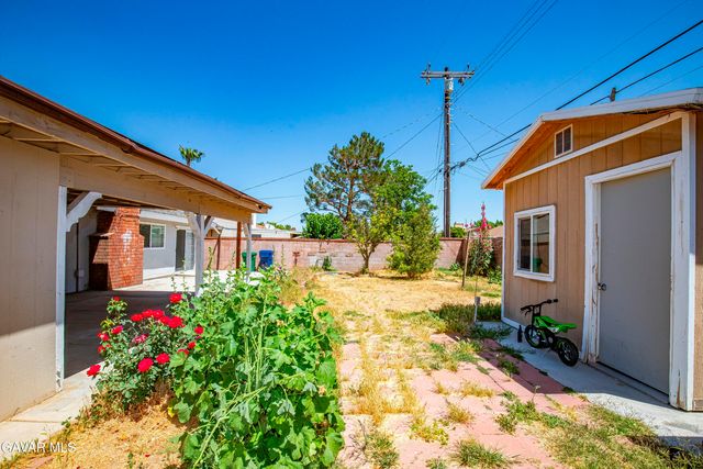 45046 18th, Lancaster, CA 93534