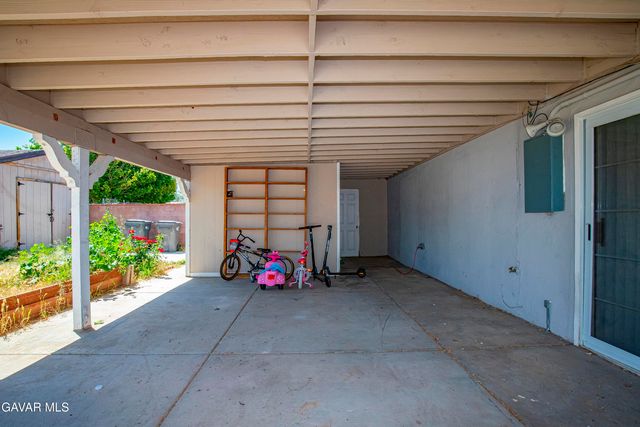 45046 18th, Lancaster, CA 93534