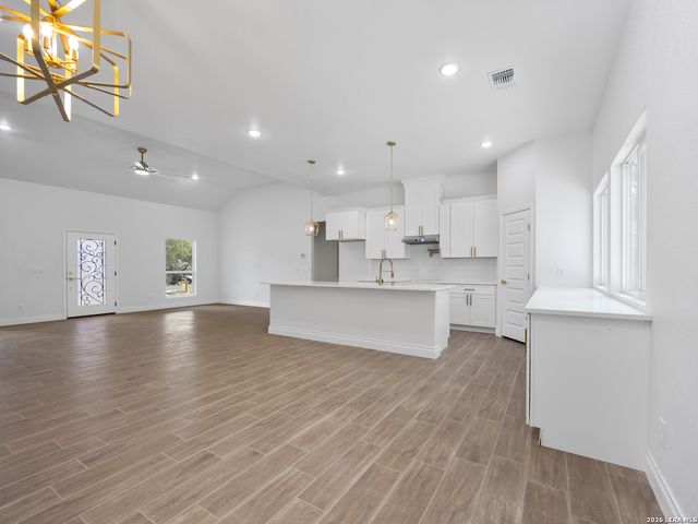 23031 FAWN TRAIL DR, Elmendorf, TX 78112