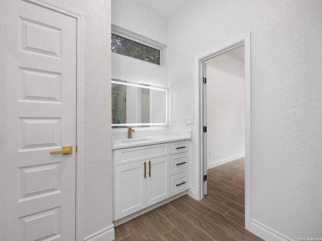 23031 FAWN TRAIL DR, Elmendorf, TX 78112