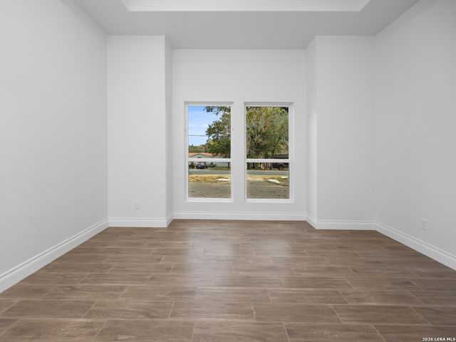 23031 FAWN TRAIL DR, Elmendorf, TX 78112