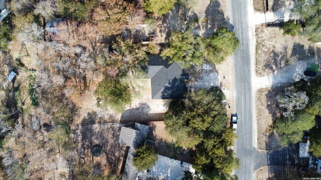 23031 FAWN TRAIL DR, Elmendorf, TX 78112
