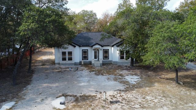 23031 FAWN TRAIL DR, Elmendorf, TX 78112