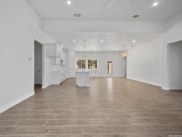 23031 FAWN TRAIL DR, Elmendorf, TX 78112