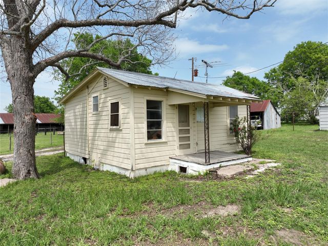 3521 Bryant Road, Schulenburg, TX 78956