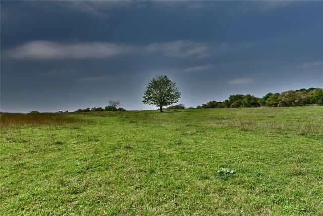 3521 Bryant Road, Schulenburg, TX 78956