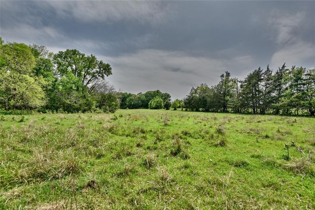 3521 Bryant Road, Schulenburg, TX 78956