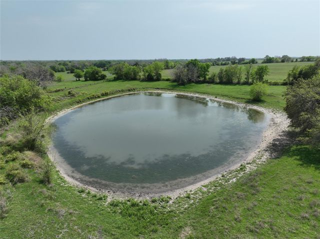 3521 Bryant Road, Schulenburg, TX 78956